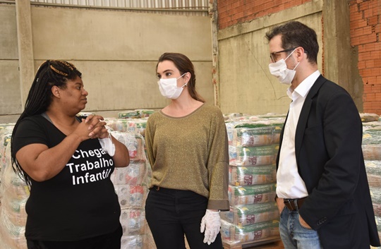 Quarentena Solidária: famílias de catadores de recicláveis recebem cestas básicas arrecadadas pela OAB Paraná